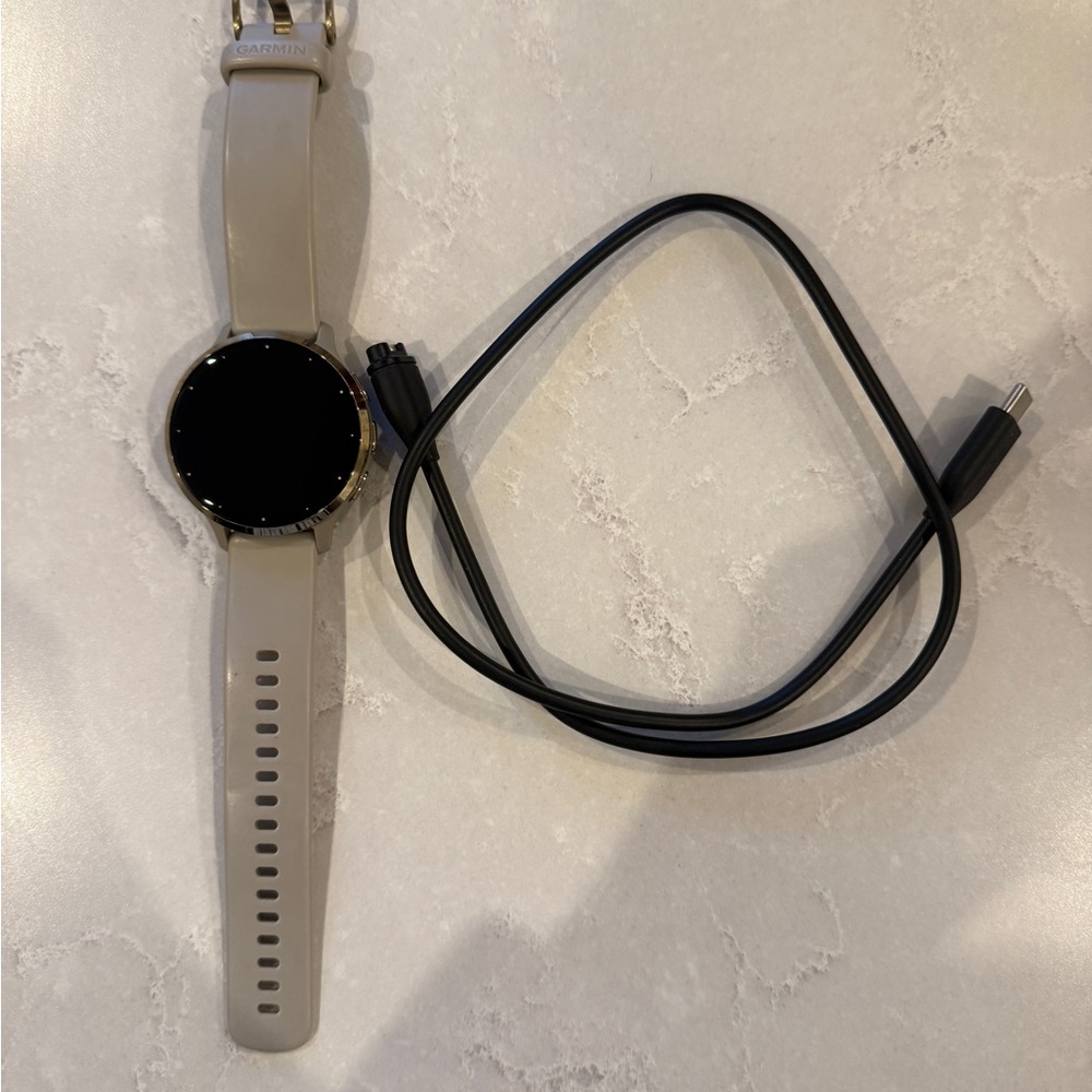 Garmin Venu 3S Smartwatch - Beige